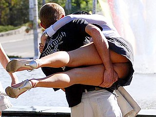 True Voyeur : Great Quick upskirt flash in public for real
